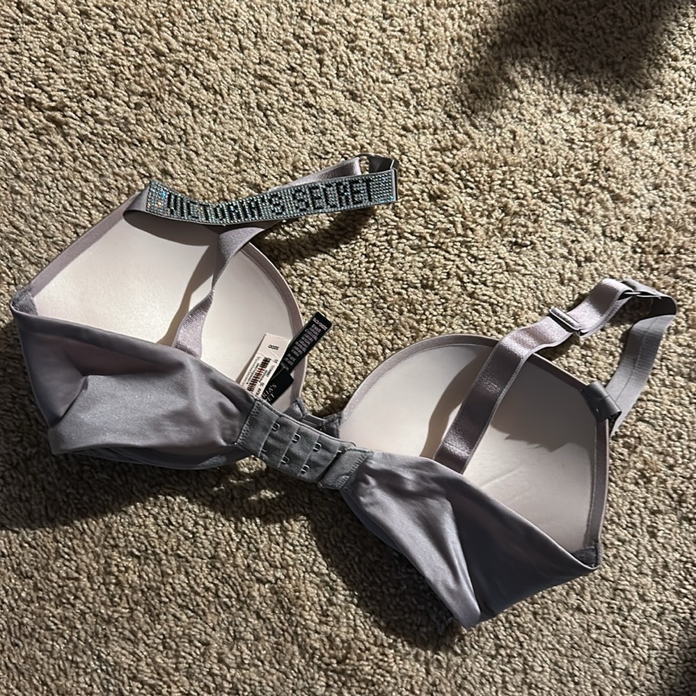 Victoria's Secret shine strap bra 32DD - Picture 5 of 5